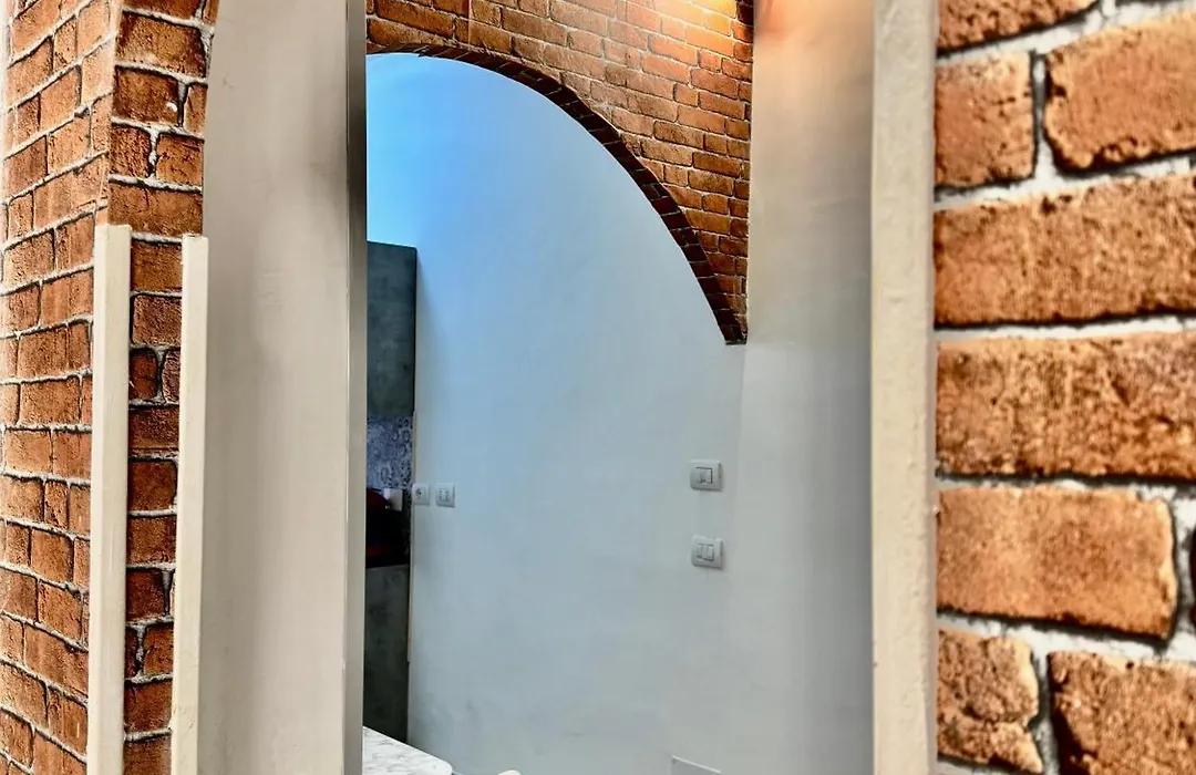 Fchouse-1